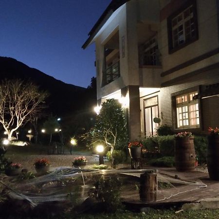 Left Bank Bnb Jiaoxi Buitenkant foto