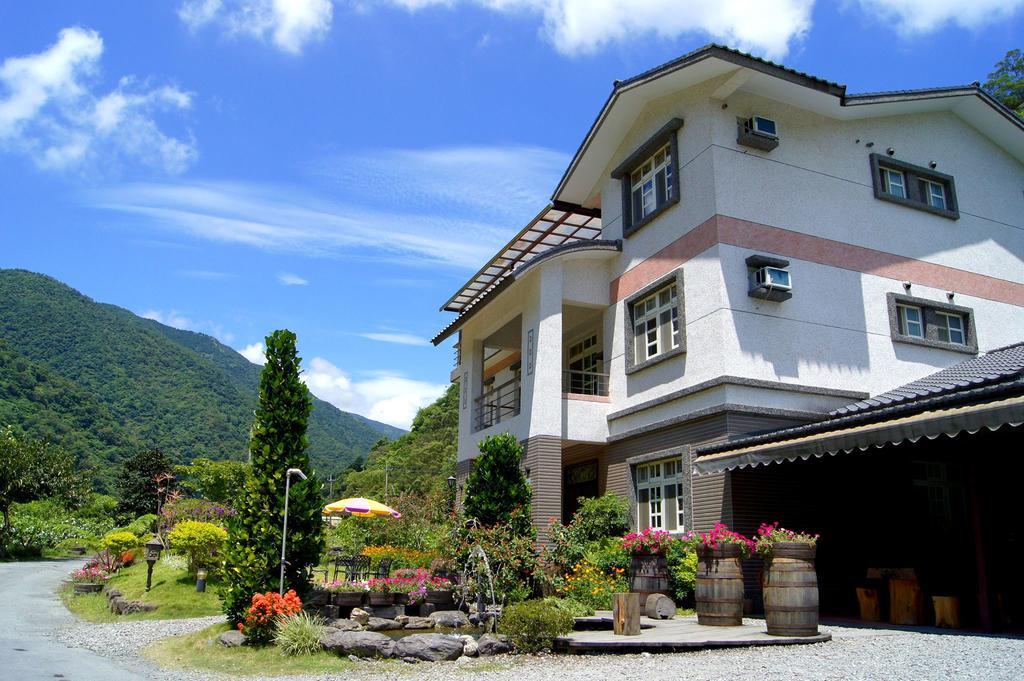 Left Bank Bnb Jiaoxi Buitenkant foto
